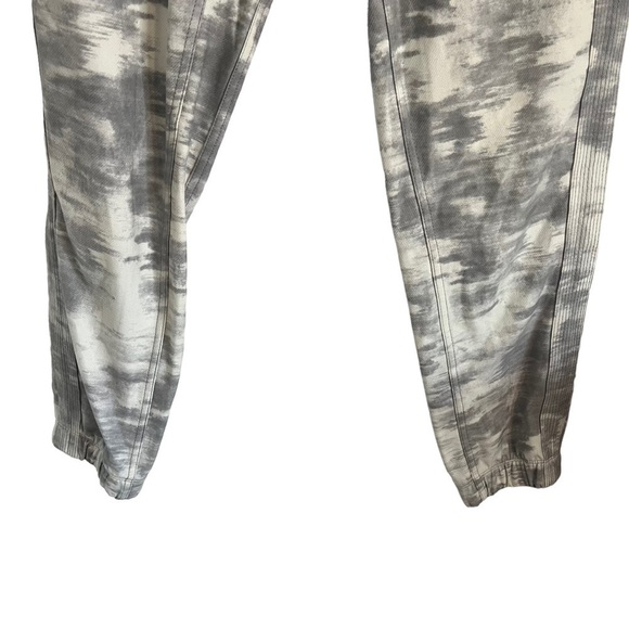ATHLETA Farallon Printed Jogger S/657547-00 - Picture 6 of 11